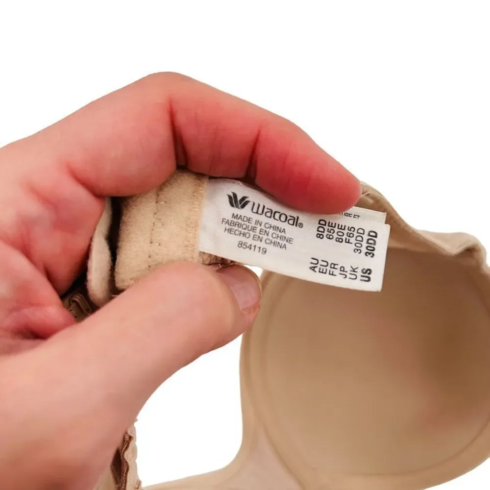 Wacoal red carpet beige underwire lined strapless bra size 30DD